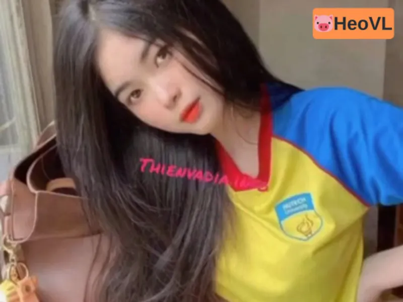 Clip địt với nữ học sinh hutech mông bự