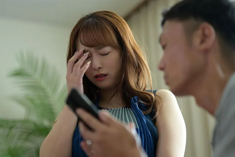 Vợ sốc khi ông xã tâm sự về ước muốn nhìn bà xã bị người khác địt